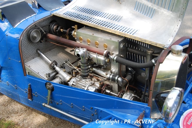 Bugatti 37 à Compresseur - Moteur