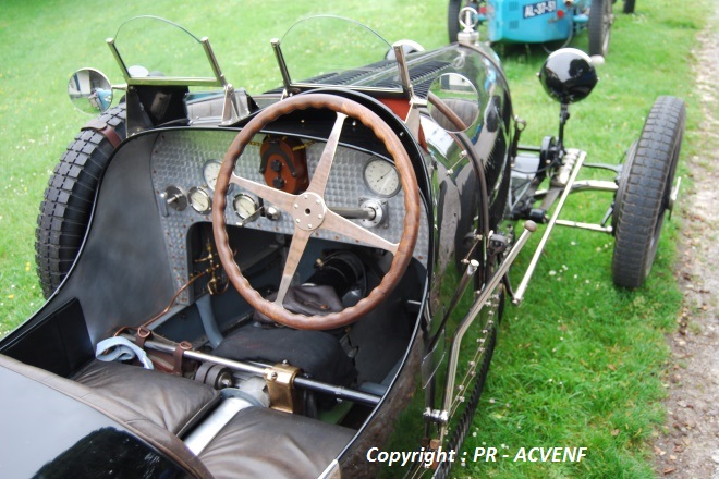 Bugatti 37 - Tableau de bord